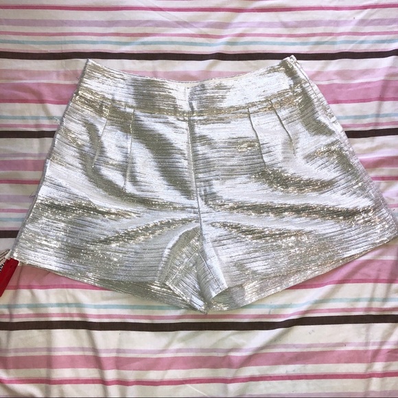 Kate Spade “Raya” Short - Metallic - Picture 2 of 4